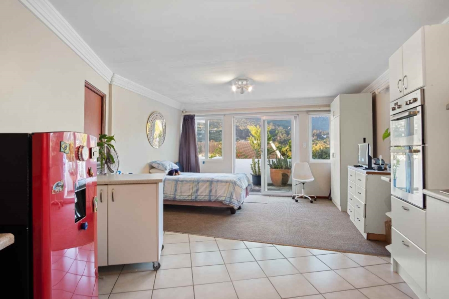 4 Bedroom Property for Sale in Oakhurst Estate Western Cape